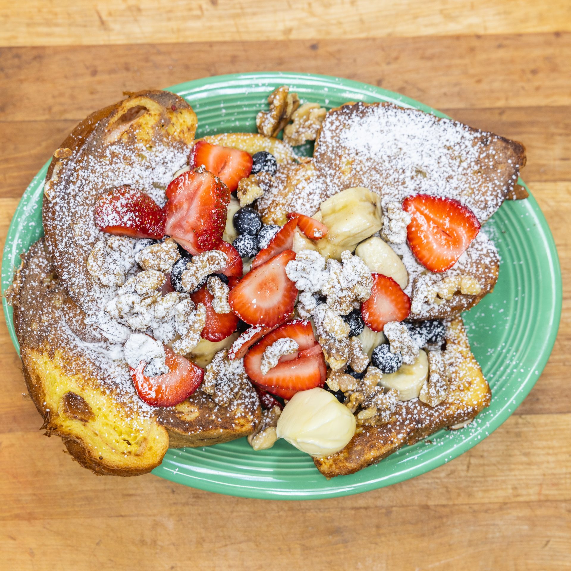 Breakfast & Lunch Served Daily